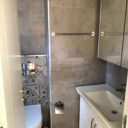 Denize Yakin Uc Arti Bir Lux דירה מרמריס