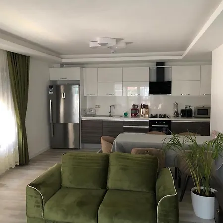 Denize Yakin Uc Arti Bir Lux شقة
